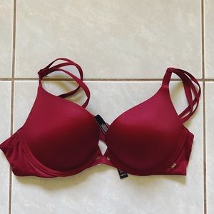 Victoria Secret Red Very Sexy Pushup